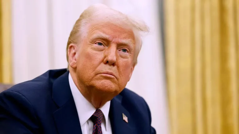 Trump offers millions of federal workers